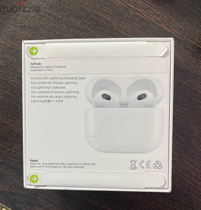 Apple AirPods (3rd generation - Lightning) 1