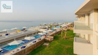 Ground floor chalet with garden directly on the sea for sale in the most upscale villages of Ain Sokhna, Il Monte Galala Village