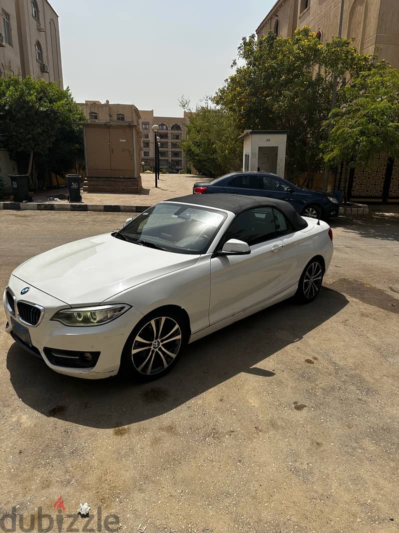 BMW 218i convertible 3