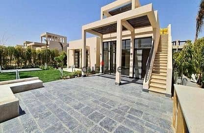 فيلا كورنر 206م للبيع جوار مدينه الانتاج الاعلامى ف اويست  206 sqm corner villa for sale next to the Media Production City in Ouest 7