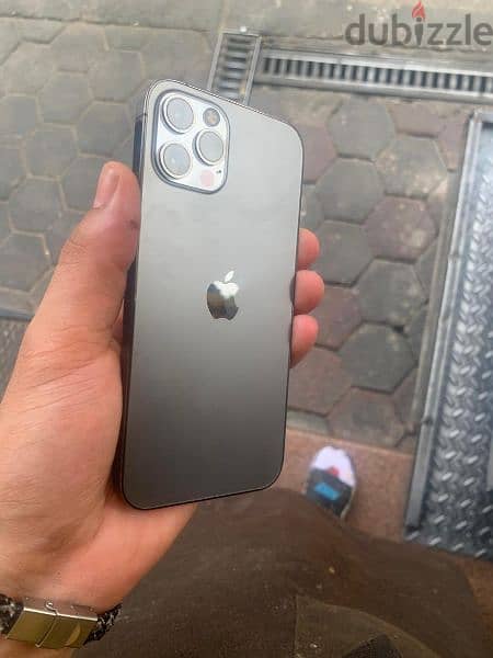 iPhone 12brooo 2