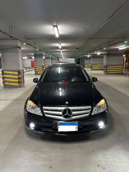 Mercedes-Benz C250 2011 11