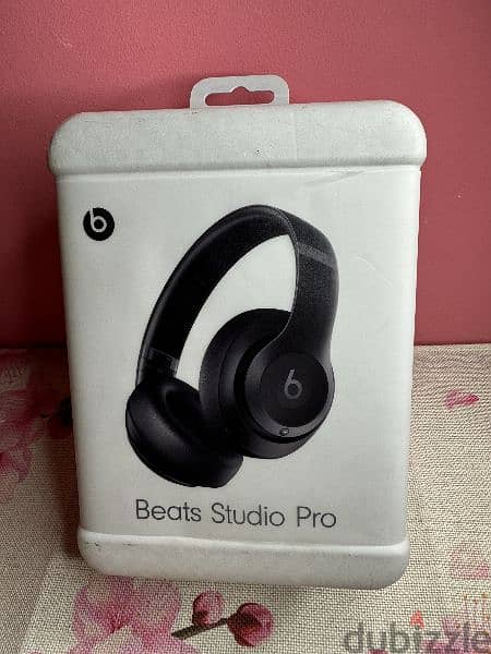 Apple beats studio pro 12