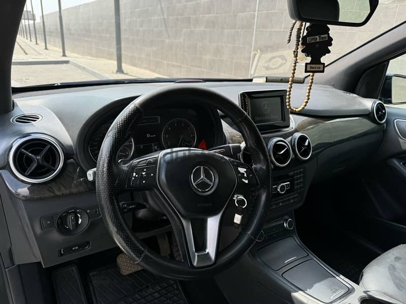 Mercedes-Benz B200 2013 4