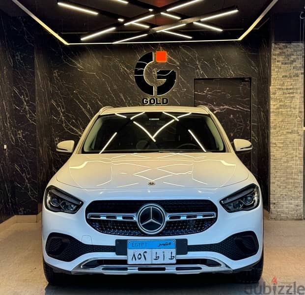 Mercedes Benz GLA 200 8