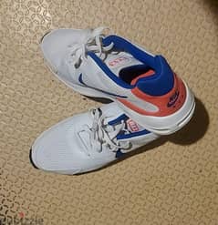 / air max original Nike ( new ) اللى ريها بتتباع ب 7000