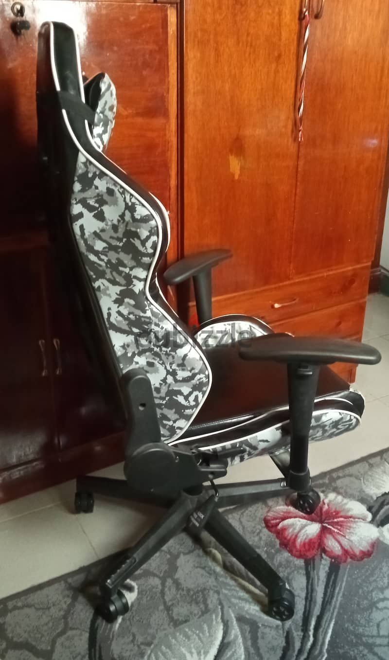 Gaming Chair - كرسي جيمينج 1