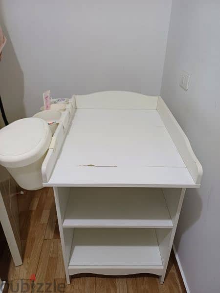 Ikea changing table 3