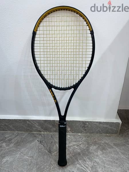 wilson tennis racket (like new) 2