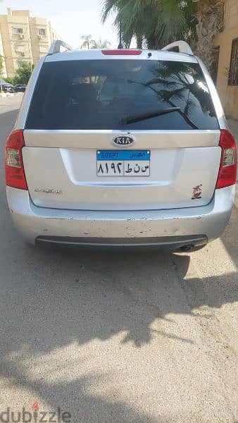 Kia Carens 2011 6