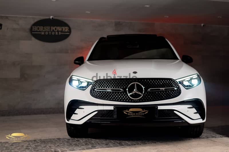 Mercedes GLC 300 SUV 1