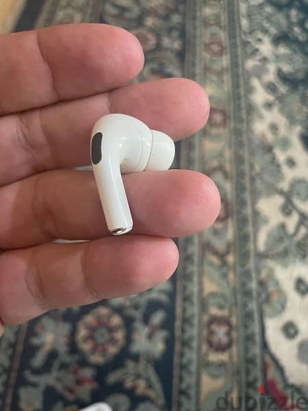 apple AirPods Pro gen 1 6