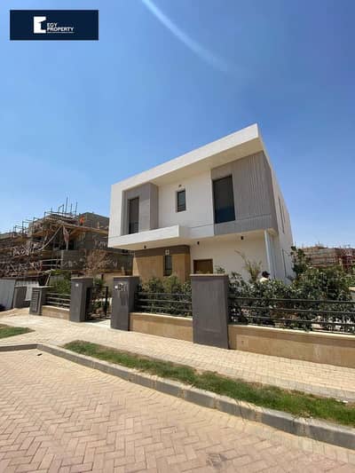 Buy Now !!! 3 BRs Zed East 6 Months Delivery  With Installments Townhouse for Sale in New Cairo Fully Finished