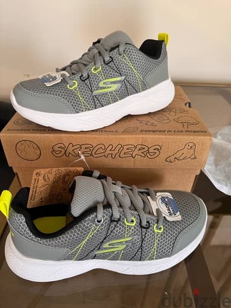 original skechers new with box size 31 2