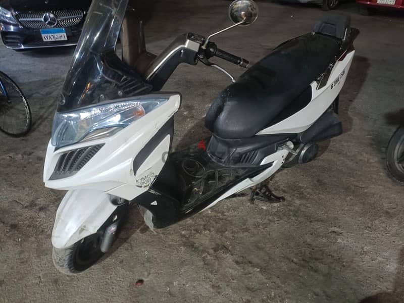 kymco  G-Dink 250i 1