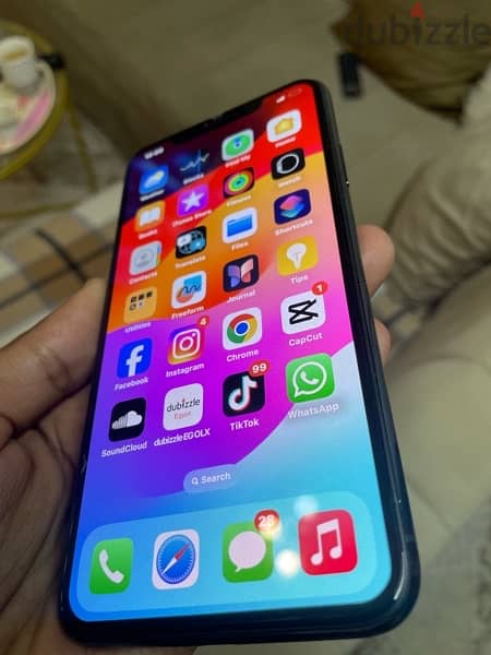 iPhone 11 Pro Max 8