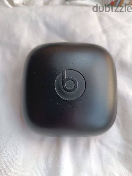 Power Beats Pro Wireless Earphones "CASE ONLY" 0