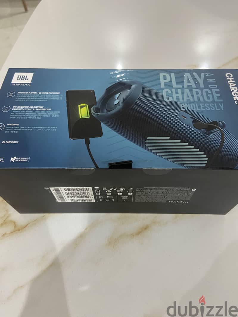 JBL Charge 5 Blue New 1