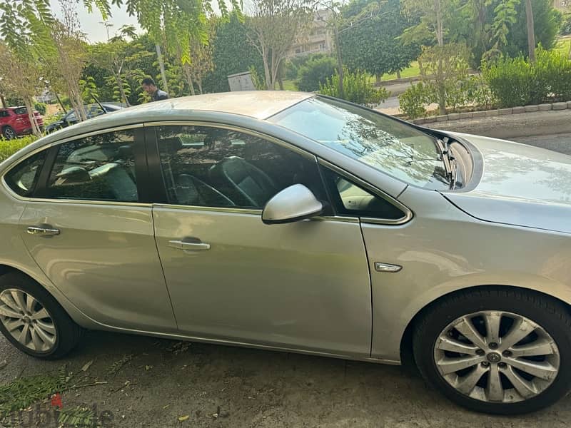 Opel Astra 2016 1