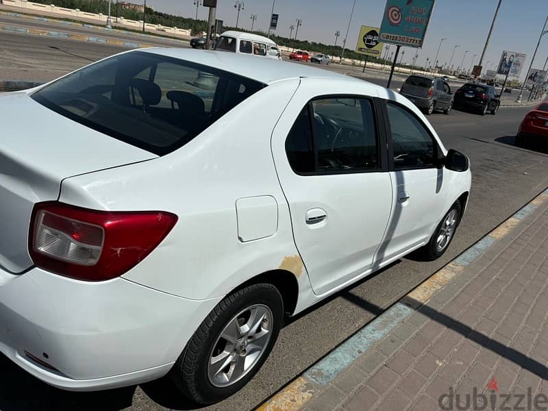 Renault Logan 2015 1