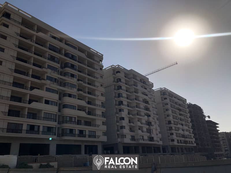 For sale, a 3-bedroom master apartment, immediate delivery, direct view of City Stars in Nasr City, in installments 14