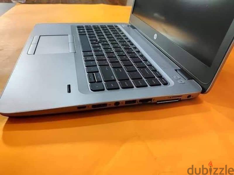 لاب HP حاله ممتازه بالشاحن الاصلى 1