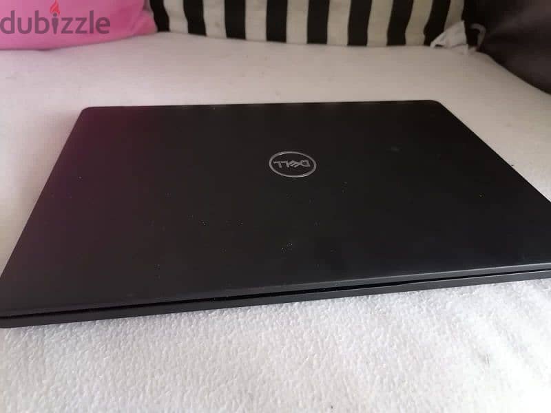 Dell
Latitude 7390 2