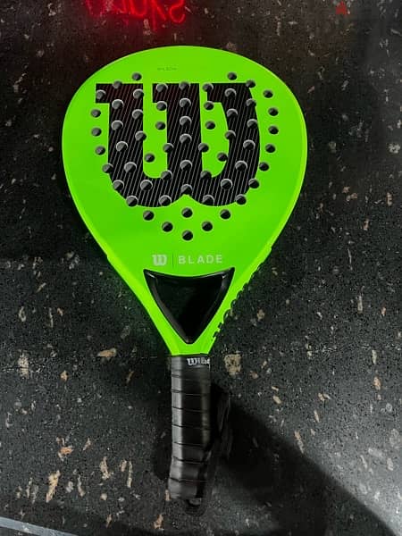 Wilson Blade V2 padel racket 1