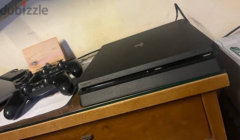 PS4 slim 1tb excellent condition 2