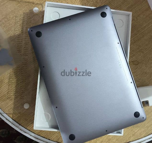 MacBook air m1 2020 bat 97% Arb/Eng with Free HUB 2