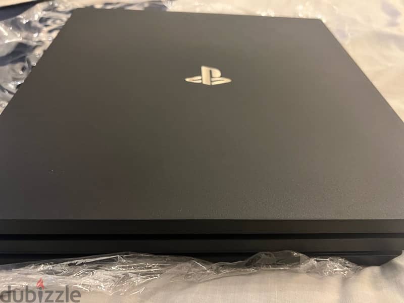 بلاستيشن PS4 Pro 4k software 8.5 قابل للتهكير مع شنطة وسماعه بلوتوث 5