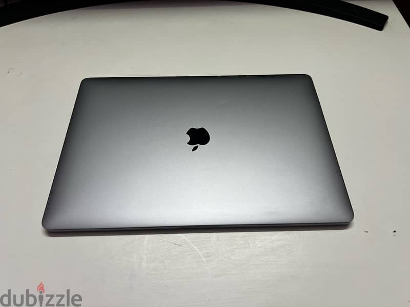 Macbook Pro 2019 15” core i7 2