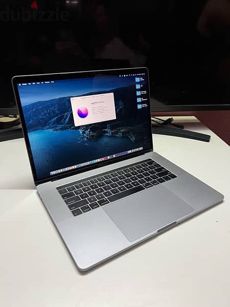 Macbook Pro 2019 15” core i7 5