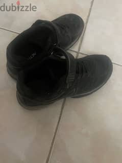 school shoes 0