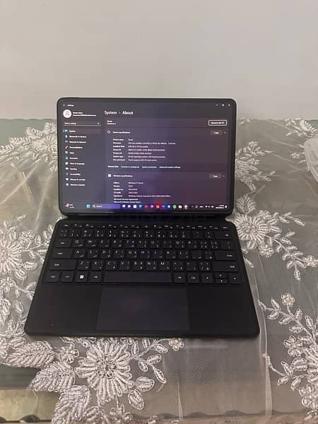 استعمال خفيف لطبيب HUAWEI MateBook E 0