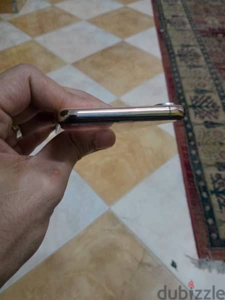 ايفون xs max 2