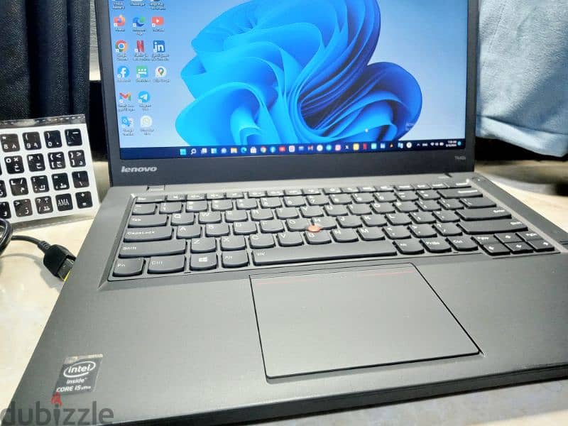 اللاب كالجديد لم يستخدم وبضمان سنه كامله Lenovo Thinkpad SSD 256 2