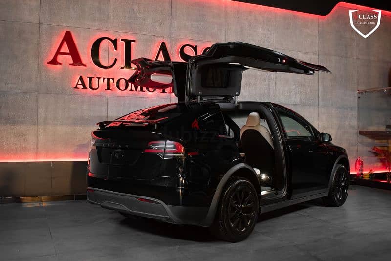 Tesla Model X 2023 15