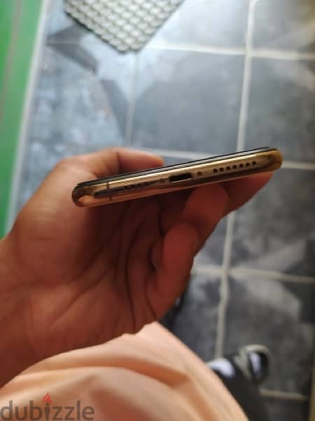 iphone 11 pro max gold 4