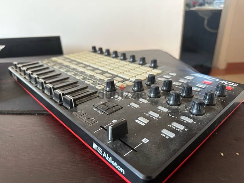 Akai Apc 40 MK2 - used twice - Good as new 1