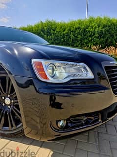 Crysler 300C Black Edition Varvado 2012 SRT بحالة الجديدة