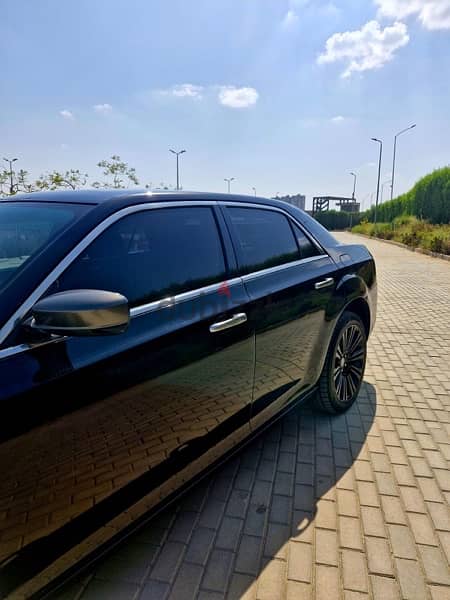 Crysler 300C Black Edition Varvado 2012 SRT بحالة الجديدة 2