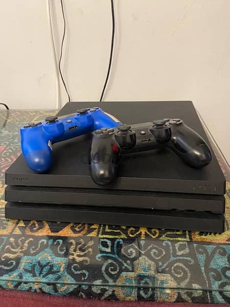 play station 4 pro 0