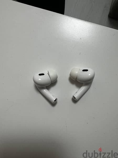 Air Pods Pro 2 Lightning Port 1