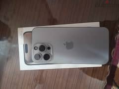 آيفون للبيع  iPhone 15promax  بطارية 100‎%‎  استعمال 10 أيام