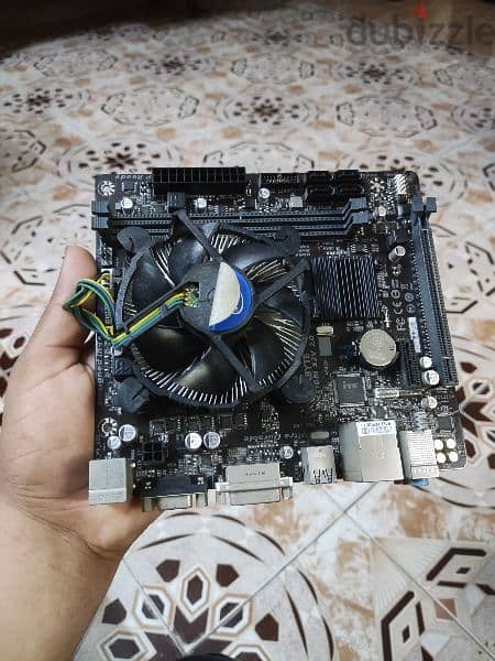 جهاز كمبيوتر للبيع pc 4