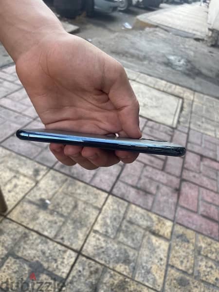 Iphone 11 pro / ايفون ١١ برو 4