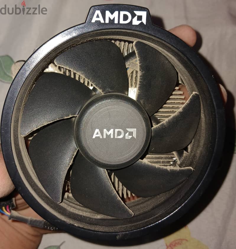 AMD Ryzen 3 3200G with Vega 8 Graphics 5