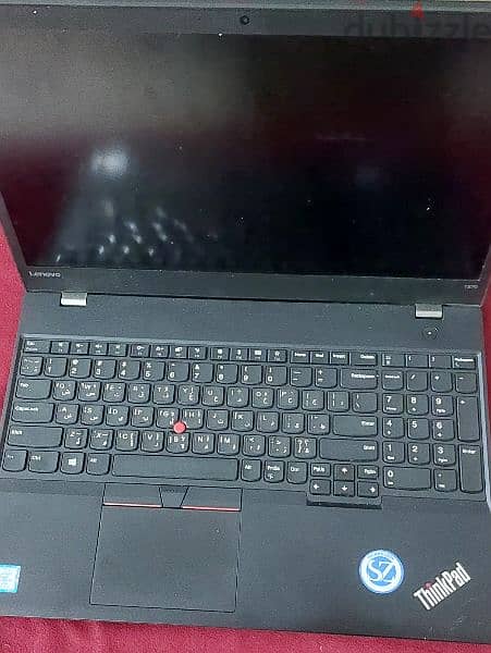 Lenovo t570
core I 7
Gen 7
Ram 8
Hard 256 SSD
15.6 inch 3