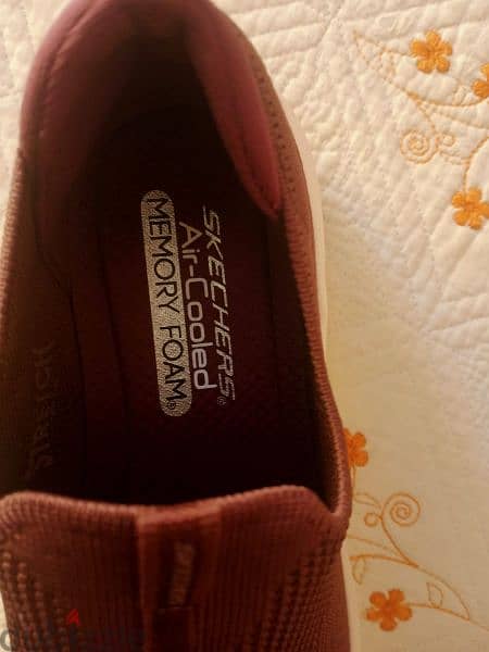 استنكر SKECHERS الامريكي 1